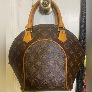 Louis Vuitton Ellipse bag